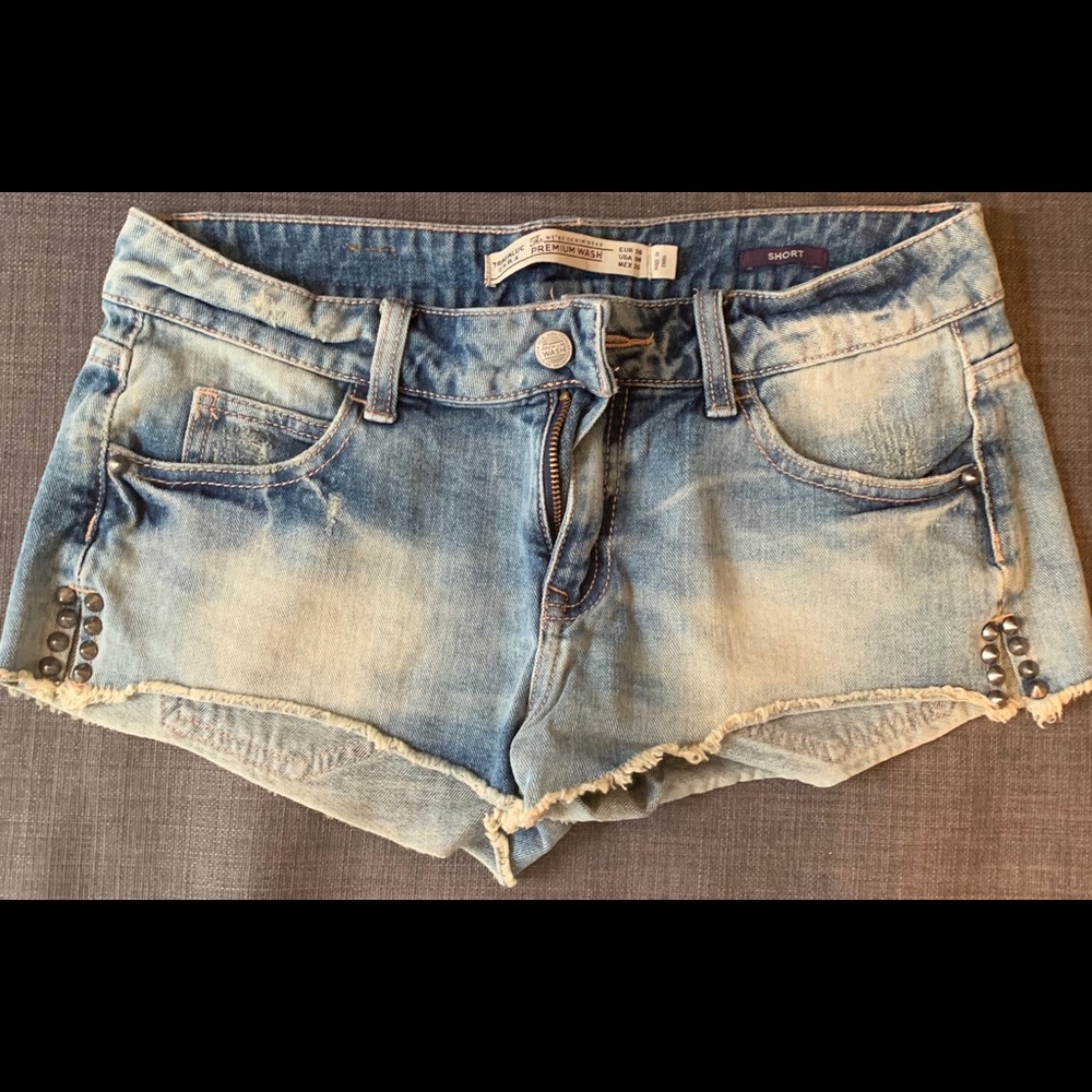 Zara Denim Shorts. Size.4